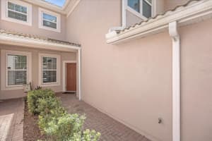 1213 BELLA ROSE COURT, DAVENPORT, FL 33896 Sold 11/25/24