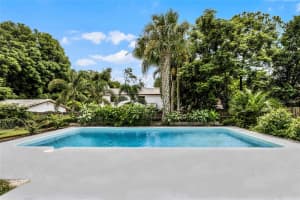 904 15TH STREET, WINTER HAVEN, FL 33881 Sold 03/20/25