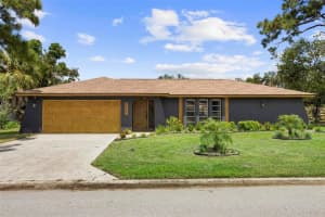 2243 PINE VIEW CIRCLE, SARASOTA, FL 34231 Sold 10/07/24