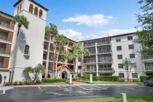 100 INTERLACHEN AVENUE, WINTER PARK, FL 32789 Sold 10/22/24