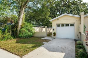 218 OGLETHORPE PLACE, ORLANDO, FL 32804 Sold 05/28/25