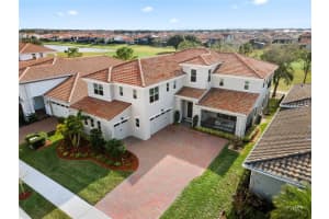 13292 ALDERLEY DRIVE, ORLANDO, FL 32832 Sold 02/28/25