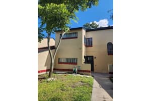 624 GOLDEN SUNSHINE CIRCLE, ORLANDO, FL 32807 Sold 03/12/25