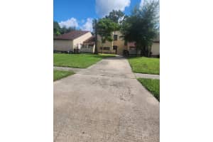 624 GOLDEN SUNSHINE CIRCLE, ORLANDO, FL 32807 Sold 03/12/25