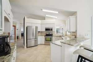 10701 OAK GLEN CIRCLE, ORLANDO, FL 32817 Sold 10/11/24
