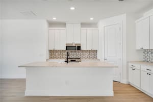 9211 EAGLES PERCH PLACE, ORLANDO, FL 32825 Sold 06/11/25