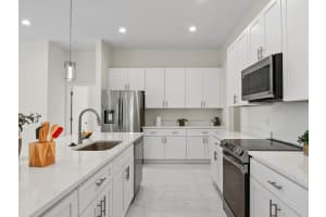 197 VALENCIA RIDGE DRIVE, AUBURNDALE, FL 33823 - MLS#MFRO6237674