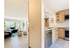 5532 PUERTA DEL SOL BOULEVARD, SAINT PETERSBURG, FL 33715 Sold 10/18/24