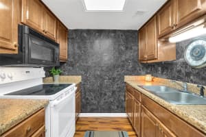 902 LAKE DESTINY ROAD, ALTAMONTE SPRINGS, FL 32714 Sold 11/05/24