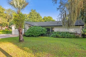 17 VALENCIA CIRCLE, DEBARY, FL 32713 Sold 10/01/24
