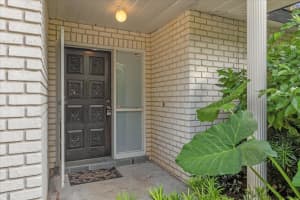 17 VALENCIA CIRCLE, DEBARY, FL 32713 Sold 10/01/24