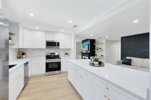 4520 LESLYN COURT, ORLANDO, FL 32806 Sold 02/20/25