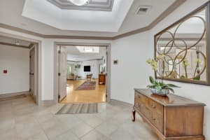 300 S Interlachen Ave #403 Winter Park, FL 32789 - Off Market