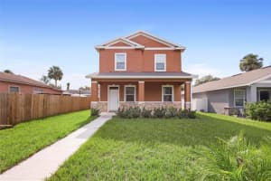 1012 S Holly Ave, SANFORD