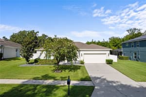611 LAKE COVE POINTE CIRCLE, WINTER GARDEN, FL 34787 Sold 12/06/24