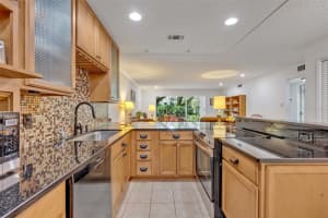 700 MELROSE AVE   J 1 AVENUE, WINTER PARK, FL 32789 Sold 07/23/25