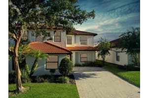 208 SUMMER PLACE LOOP, CLERMONT, FL 34714 Sold 01/07/25