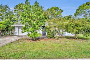 350 QUEEN AVENUE, OVIEDO, FL 32765 Sold 10/21/24
