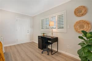 1427 CUMBIE STREET, ORLANDO, FL 32804 Sold 10/15/24