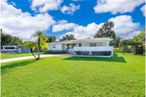 1129 PARK MANOR DRIVE, ORLANDO, FL 32825 Sold 10/16/24