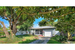 305 NIBLICK WAY, ORLANDO, FL 32804 Sold 11/15/24