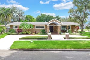 4003 ANCHOR COURT, ORLANDO, FL 32804 Sold 11/29/24