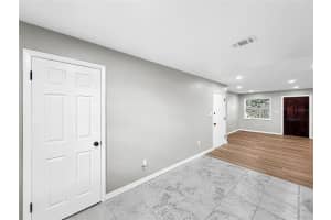 525 CONWAY ROAD, ORLANDO, FL 32807 Sold 02/03/25