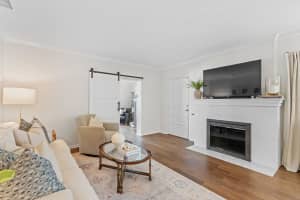 1216 MERCEDES PLACE, ORLANDO, FL 32804 Sold 12/06/24