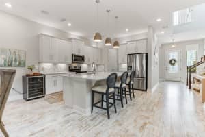 1769 STANDING ROCK CIRCLE, OAKLAND, FL 34787 Sold 10/25/24