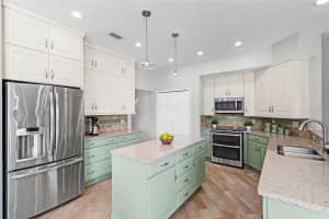 245 NANDINA TERRACE, WINTER SPRINGS, FL 32708 Sold 11/04/24