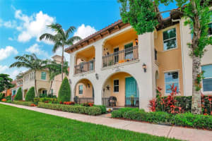 2953 TORTOLA WAY, HOLLYWOOD, FL 33024 Sold 10/28/24