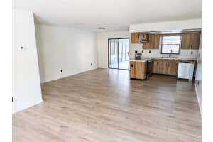 4814 LAKE SHORE DRIVE, SAINT CLOUD, FL 34772 Sold 05/09/25