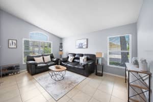 317 BUCKINGHAM CIRCLE, DAVENPORT, FL 33897 Sold 11/25/24
