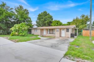717 CRESTWOOD DRIVE, WINTER HAVEN, FL 33881 Sold 12/16/24
