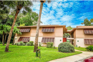 100 SWEETGUM WOODS COURT, DELTONA, FL 32725 Sold 12/11/24