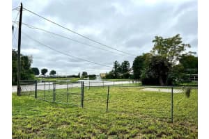 E RUBY ST, TAVARES, FL 32778 - MLS#MFRO6241380