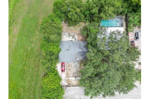 1621 PINE LAKE ROAD, ORLANDO, FL 32808 Sold 12/16/24