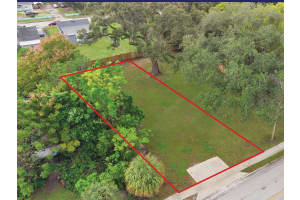 726 KALEY AVENUE, ORLANDO, FL 32805 Sold 11/27/24