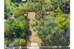 726 KALEY AVENUE, ORLANDO, FL 32805 Sold 11/27/24