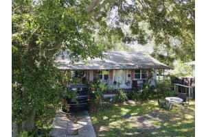 828 20TH AVENUE, ST PETERSBURG, FL 33705 Sold 11/08/24
