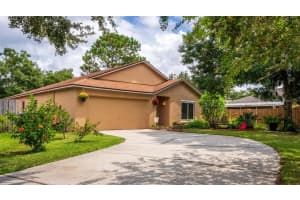 26 FRISCO COURT, APOPKA, FL 32712 Sold 02/01/25