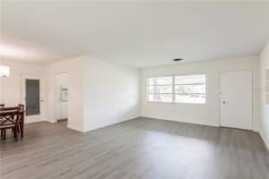 2340 SUNNYSIDE LANE, SARASOTA, FL 34239 Sold 11/06/24