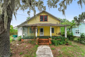 124 WARD AVENUE, EUSTIS, FL 32726 Sold 11/15/24
