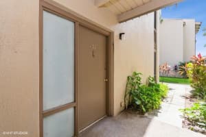 588 ORANGE DRIVE, ALTAMONTE SPRINGS, FL 32701 Sold 03/26/25