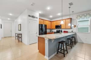 2808 ARBOR TRAIL WAY, ORLANDO, FL 32829 Sold 11/20/24
