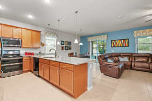 2808 ARBOR TRAIL WAY, ORLANDO, FL 32829 Sold 11/20/24