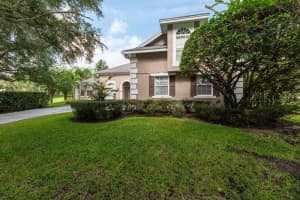 5043 SAILWIND CIRCLE, ORLANDO, FL 32810 Sold 04/25/25