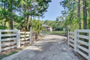 989 LEATHER FERN LANE, MIMS, FL 32754 Sold 02/21/25