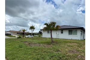 1359 CAMBRIDGE DRIVE, VENICE, FL 34293 - MLS#MFRO6242495
