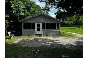 21052 40TH STREET, WILLISTON, FL 32696 Sold 01/31/25